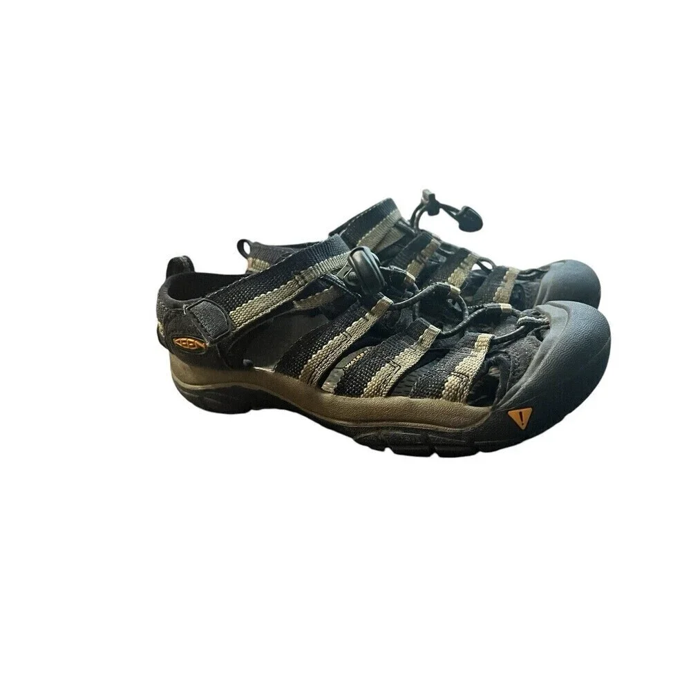 KEEN Black Newport H2 Waterproof Hiking Sandal  Youth size 2
